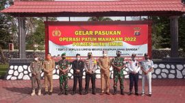 Foto bersama unsur Forkopimda usai gelar pasukan Operasi Patuh Mahakam 2022 (Foto Tj)