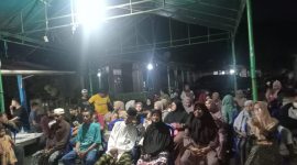 Warga yang menghadiri reses Budianto Bulang.